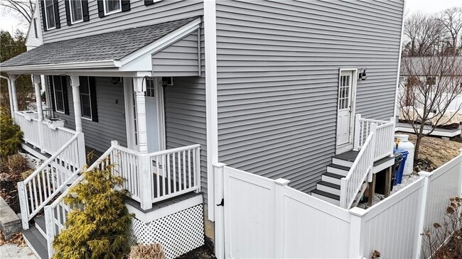 Building Photo - 88 Phillip Ave