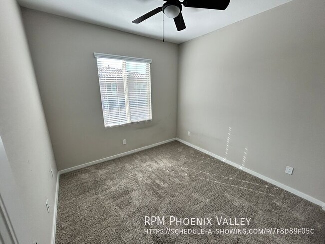 Building Photo - 3 Bed / 2.5 Bath Gilbert Townhome GATED Co...