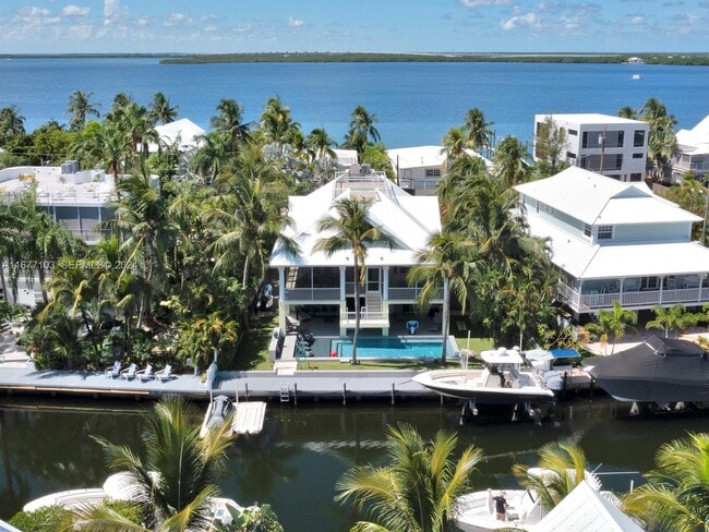 Building Photo - 3 North Dr