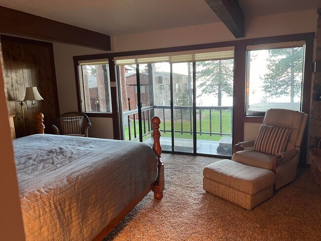 Building Photo - Fully Furnished Breathtaking Lake Views