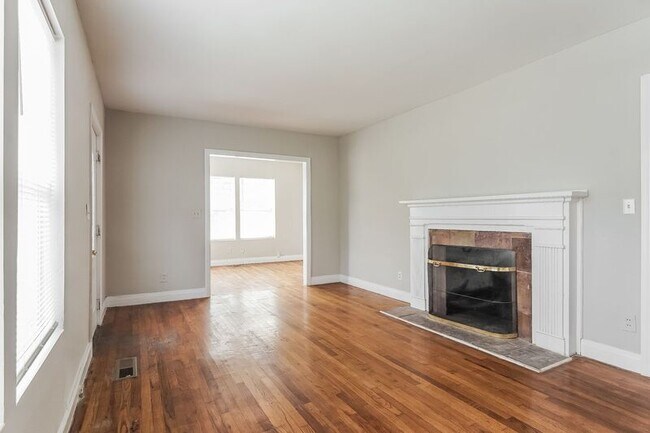 Building Photo - 1000 46th St Ensley