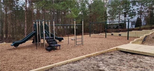 Building Photo - Condo in gated Anderson Creek Club!