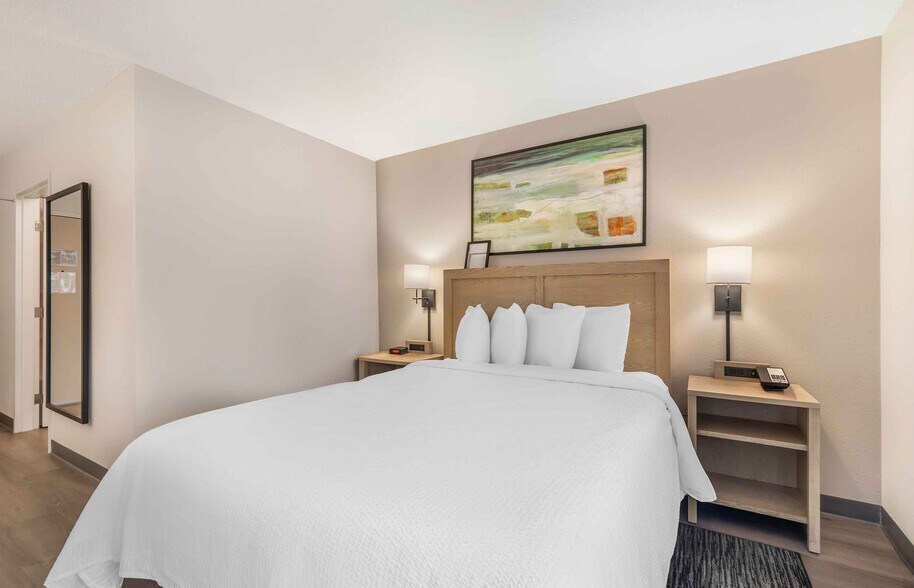 Building Photo - Furnished Studio-Charleston - Mt. Pleasant