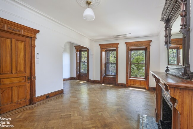 Building Photo - Park Slope Triplex Brownstone Rental