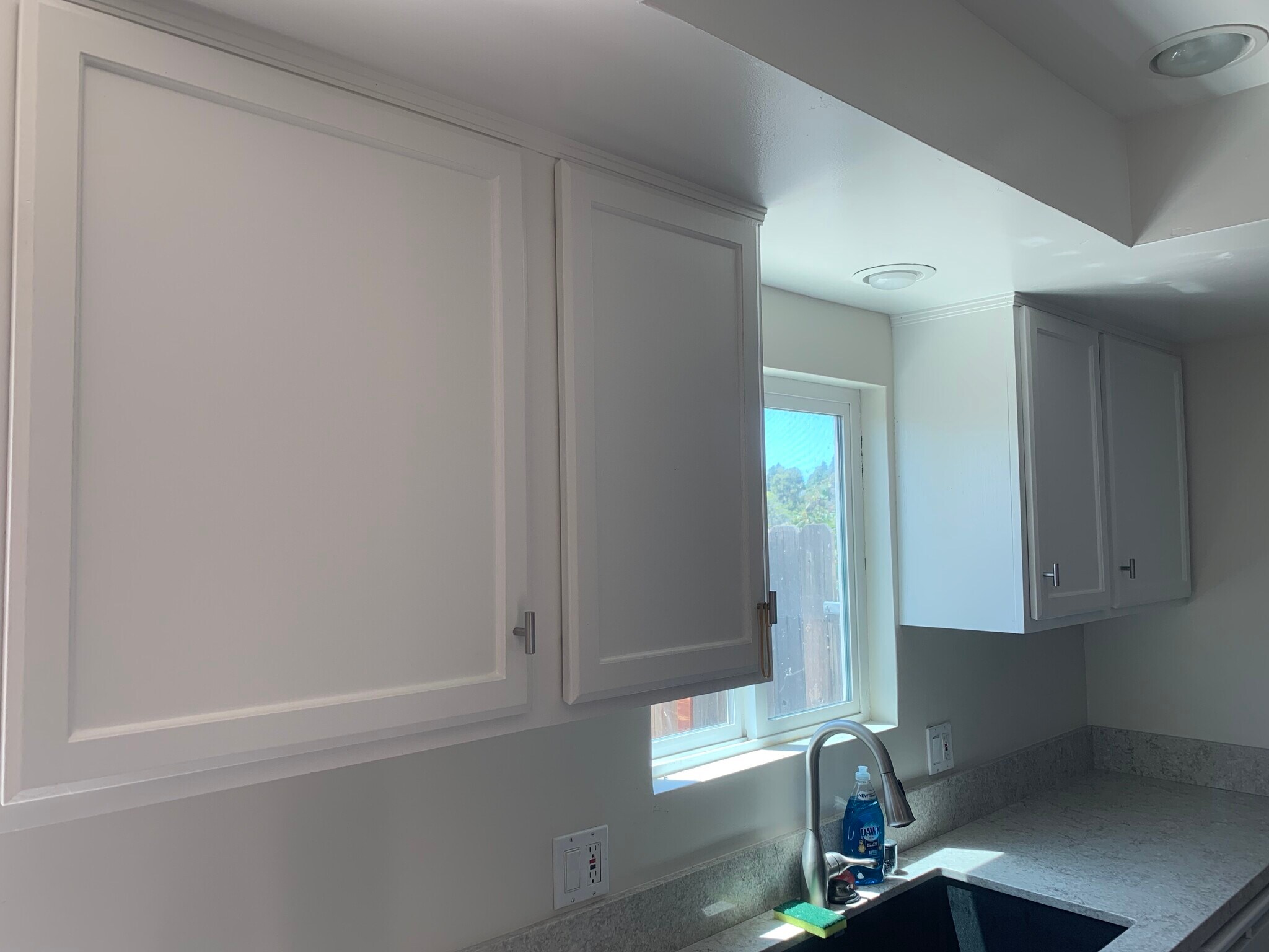 Kitchen West Wall (Window overlooking Patio) - 2145 Via Sonora