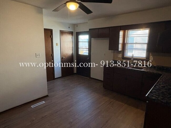 Building Photo - Nook on the Northside!