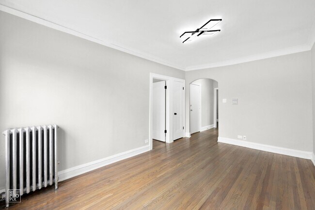 Building Photo - Cragin Apartments