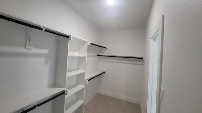Building Photo - 2348 Alsiddiq Dr