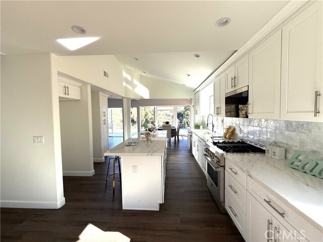 Building Photo - 406 Calle Vista Torito