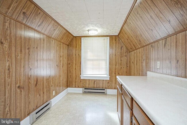 Building Photo - 172 Stewart Rd