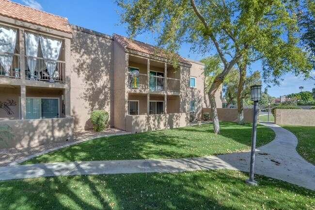 Building Photo - 8260 E Arabian Trl