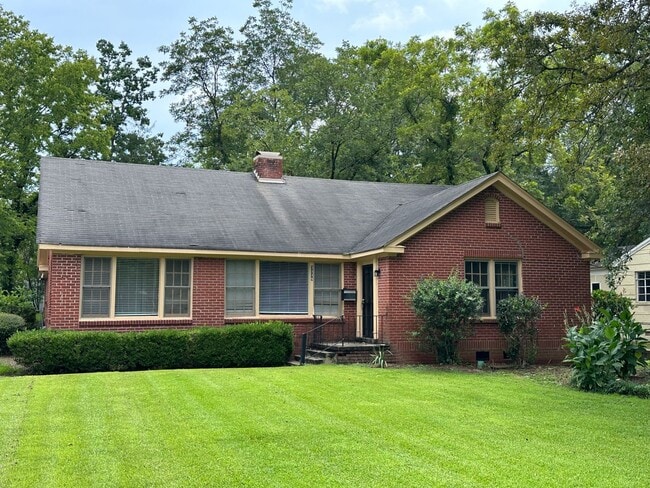 Primary Photo - Great Brick Home
