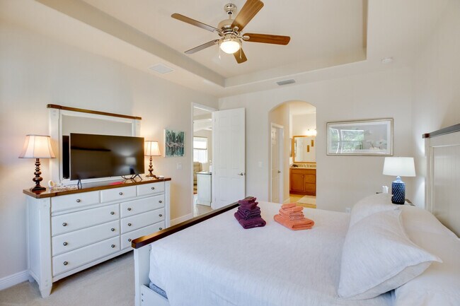 Building Photo - 19738 Tesoro Way