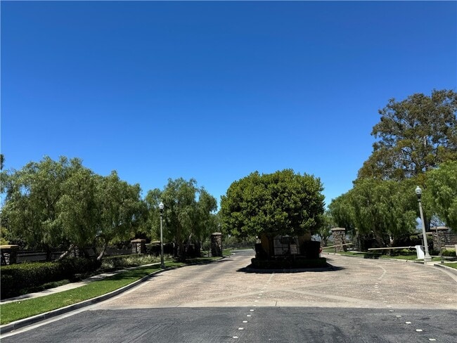 Building Photo - 19 Vernon