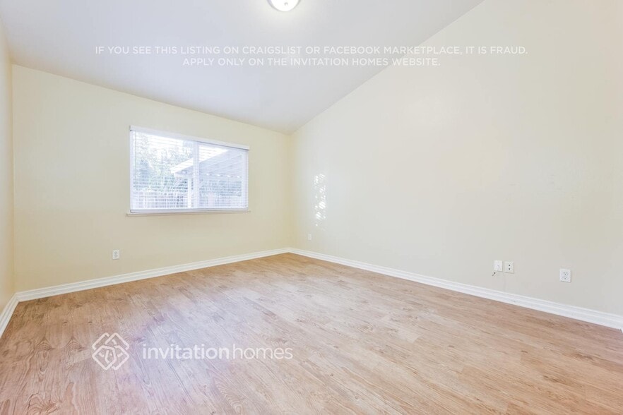 Building Photo - 3541 W Ave J 3