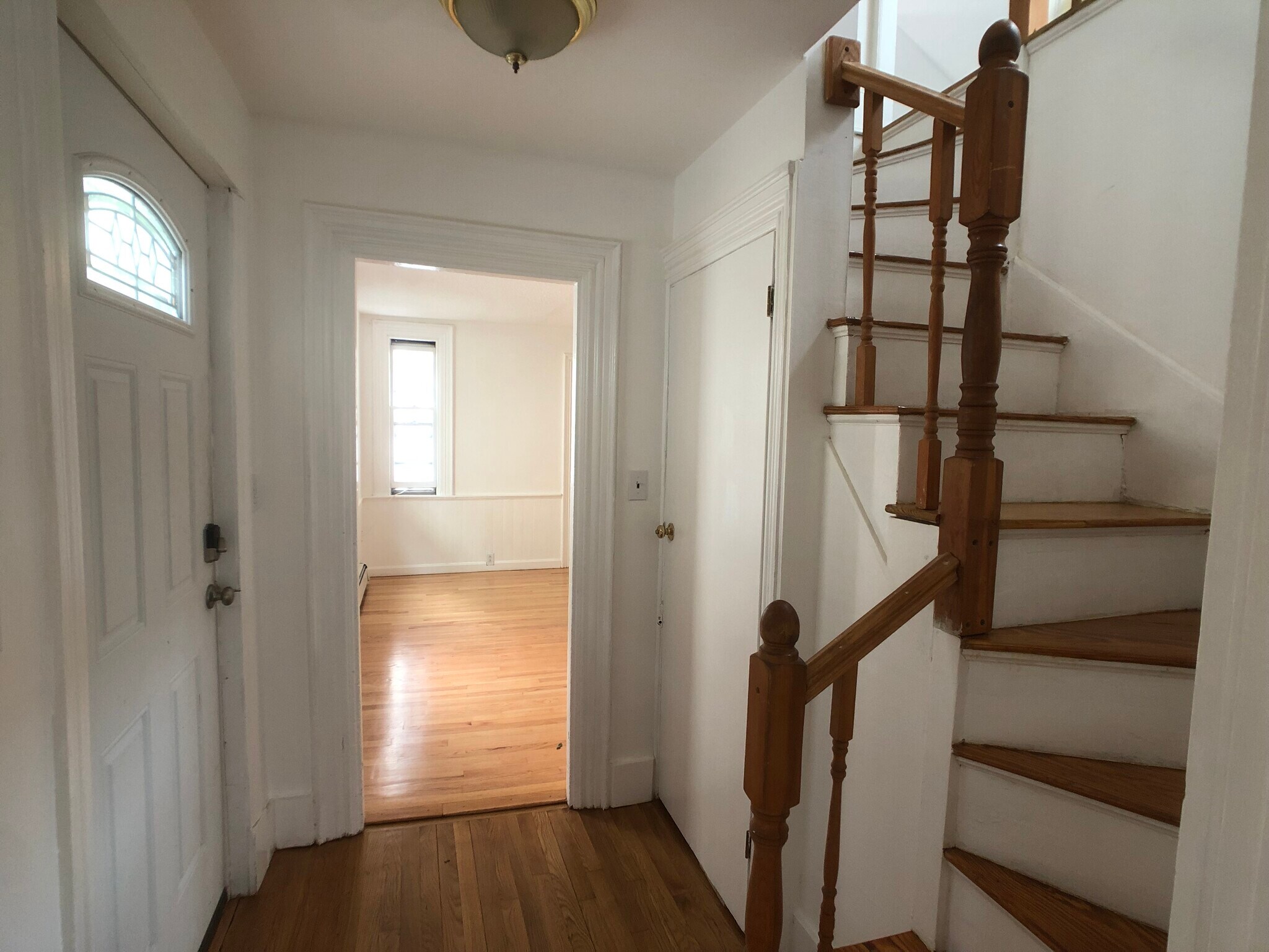 Building Photo - 89 6th St