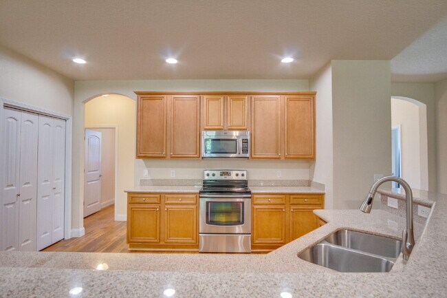 Building Photo - Hickory Hill Rental with Granite Counters,...