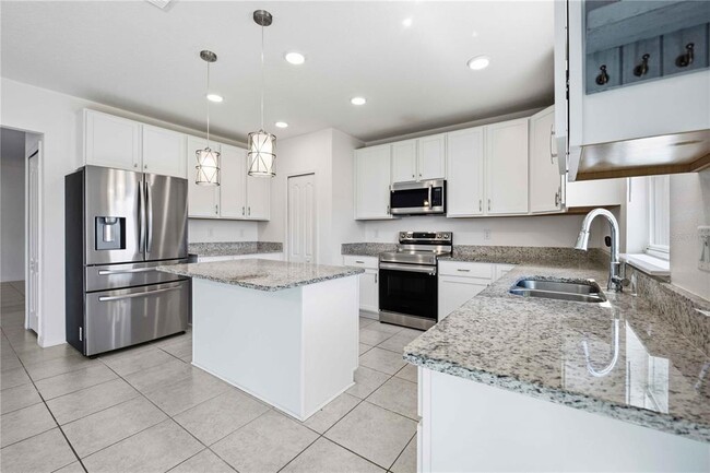 Building Photo - 525 Pawnee Ct