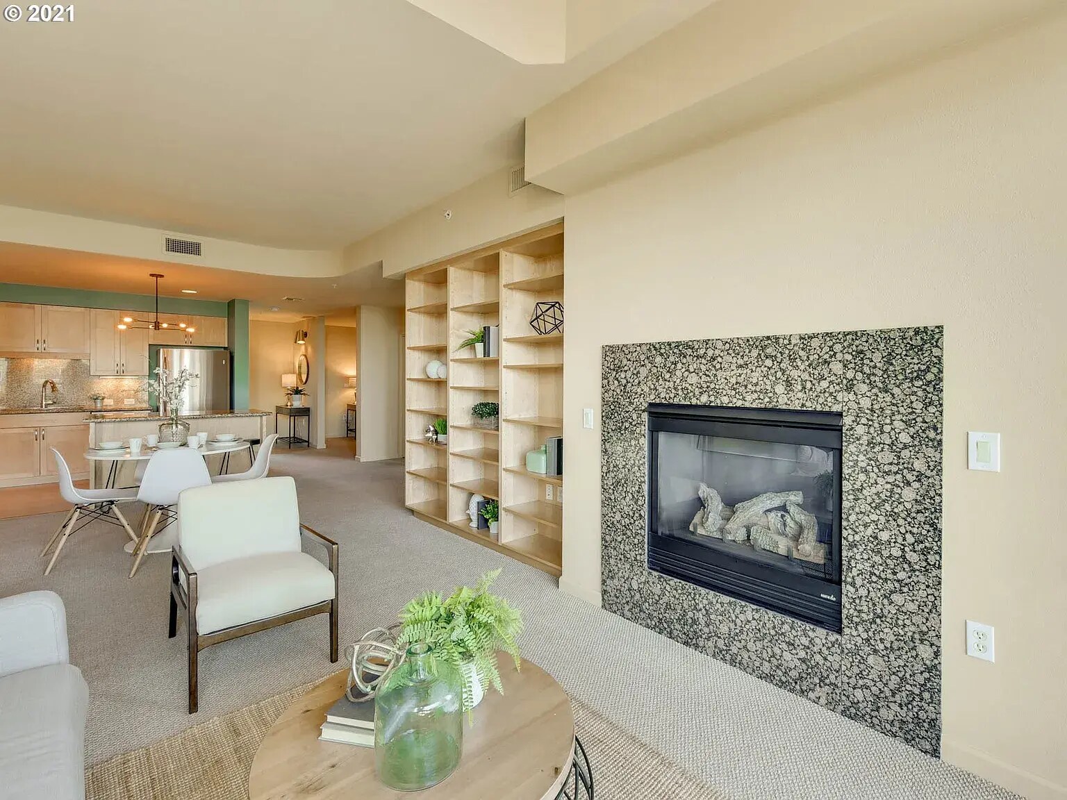 Building Photo - 1620 NE Broadway St