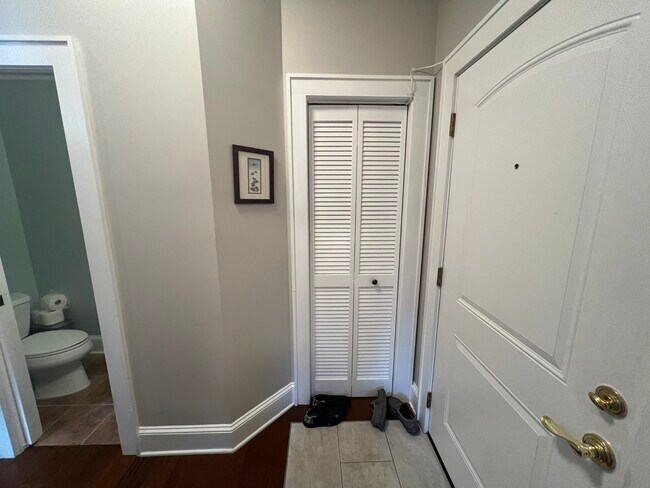 Building Photo - 2 Fall Pippin Ln