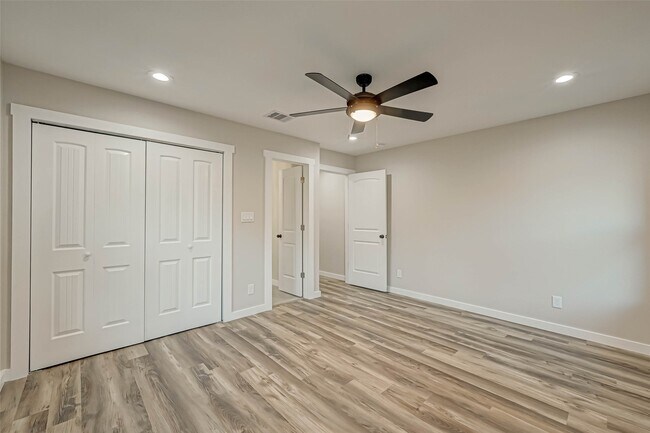 Building Photo - 2111 Nina Lee Ln