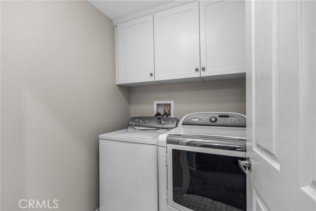 Building Photo - 12377 Hollyhock Dr