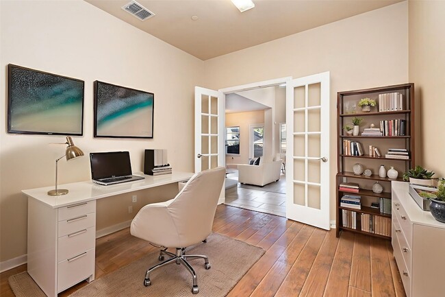 Building Photo - 4613 Penelope Ln