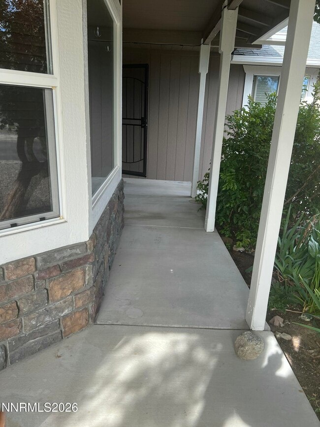 Building Photo - 2175 Albatross Way