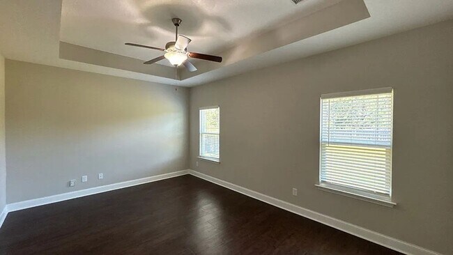 Building Photo - 6 Cheyenne Trl