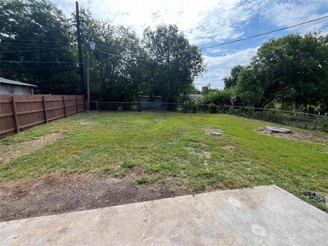 Building Photo - 704 Wilkinson Dr