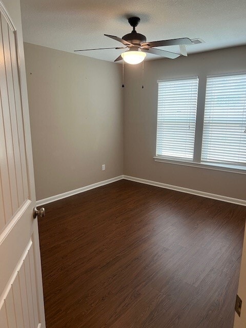 Building Photo - 411 Resort Dr