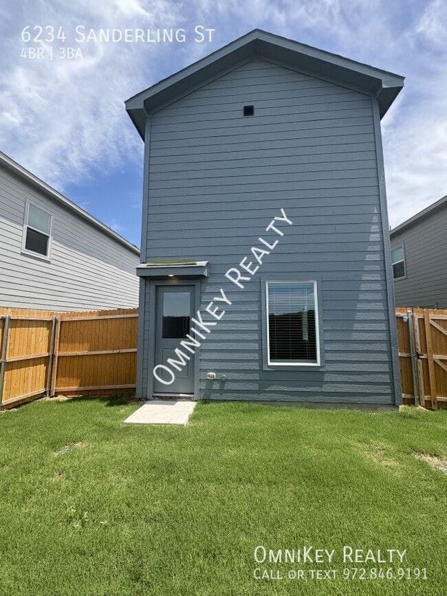 Building Photo - 6234 Sanderling St