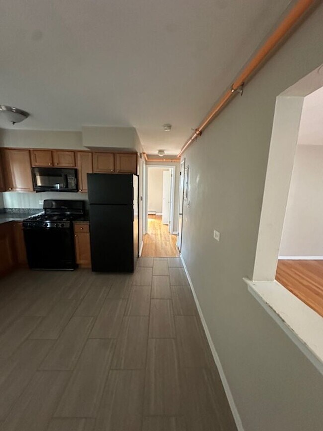 Building Photo - 5607