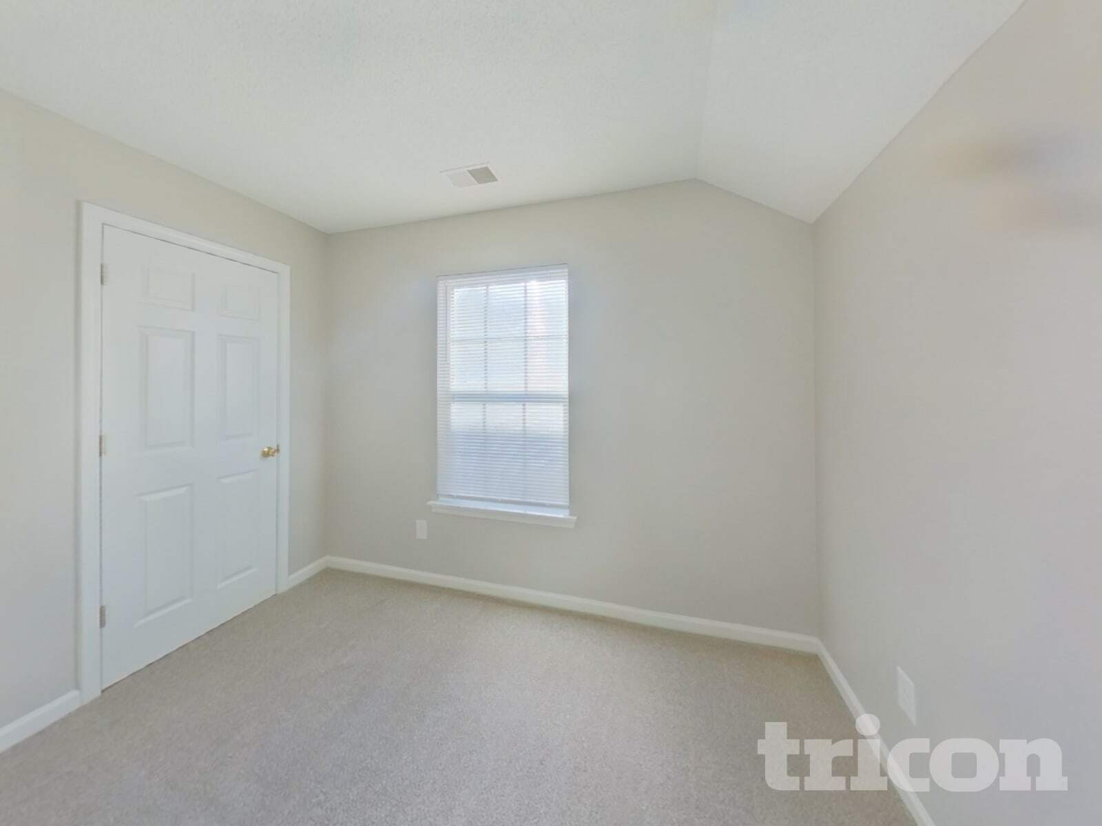 Building Photo - 216 Meyer Ln