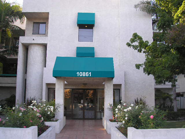 Front of Building - 10861 Moorpark St