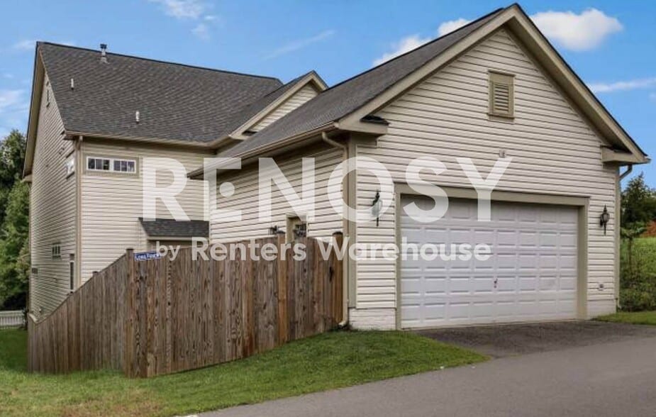 Building Photo - 23859 Burdette Forest Rd