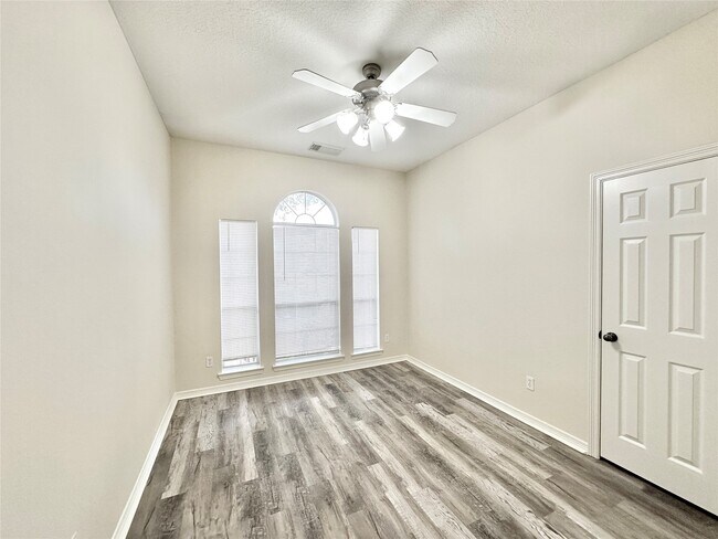 Building Photo - 20203 Goss Hollow Ln