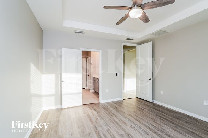Building Photo - 16448 Palmetto St