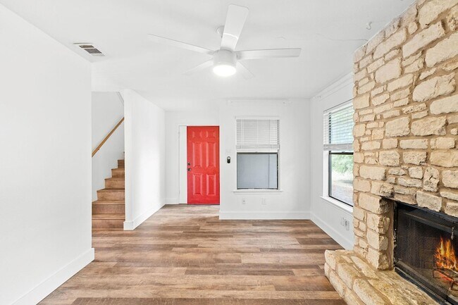 Building Photo - 1712 Timber Ridge Rd