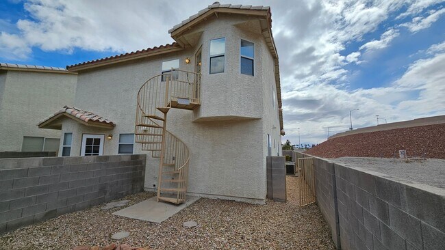 Building Photo - Adorable Condo in Summerhills Community!
