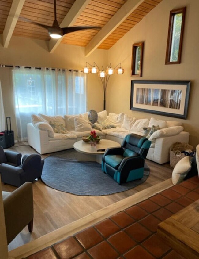 Building Photo - Gorgeous Executive Kailua Home For Rent!