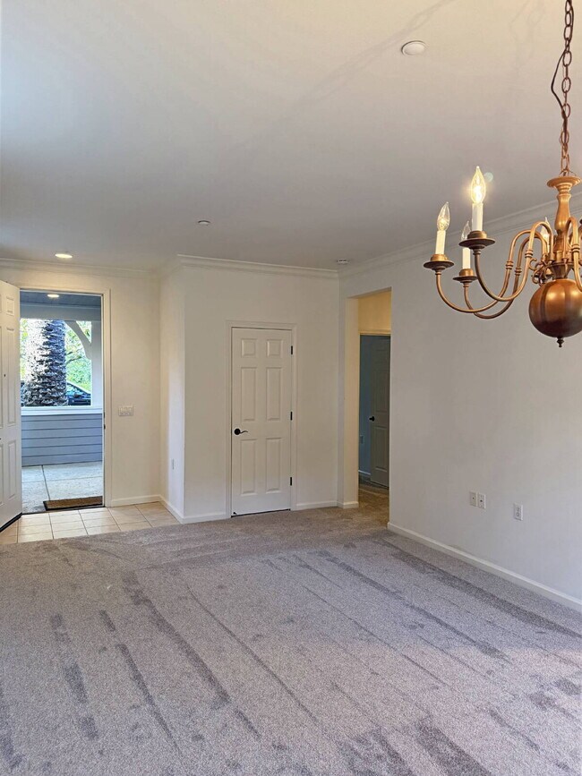 Building Photo - Eastside Sonoma | Single-Level Living Near the Plaza