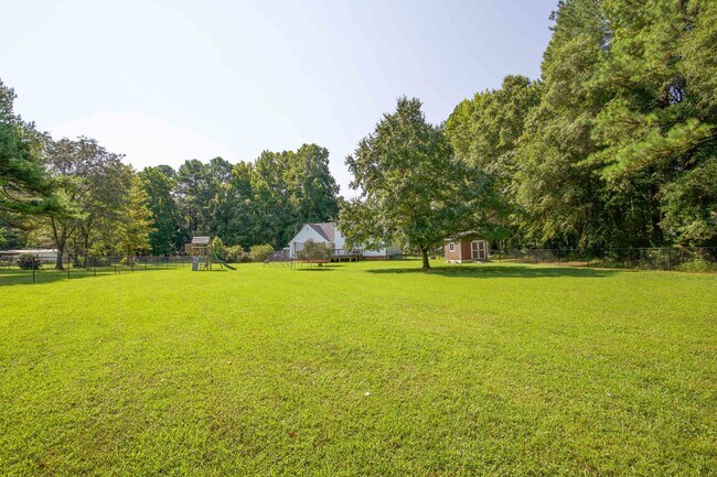Building Photo - Charming 3-Bed, 2-Bath Home in Pittsboro's Serene Olde Farm Neighborhood! ?????