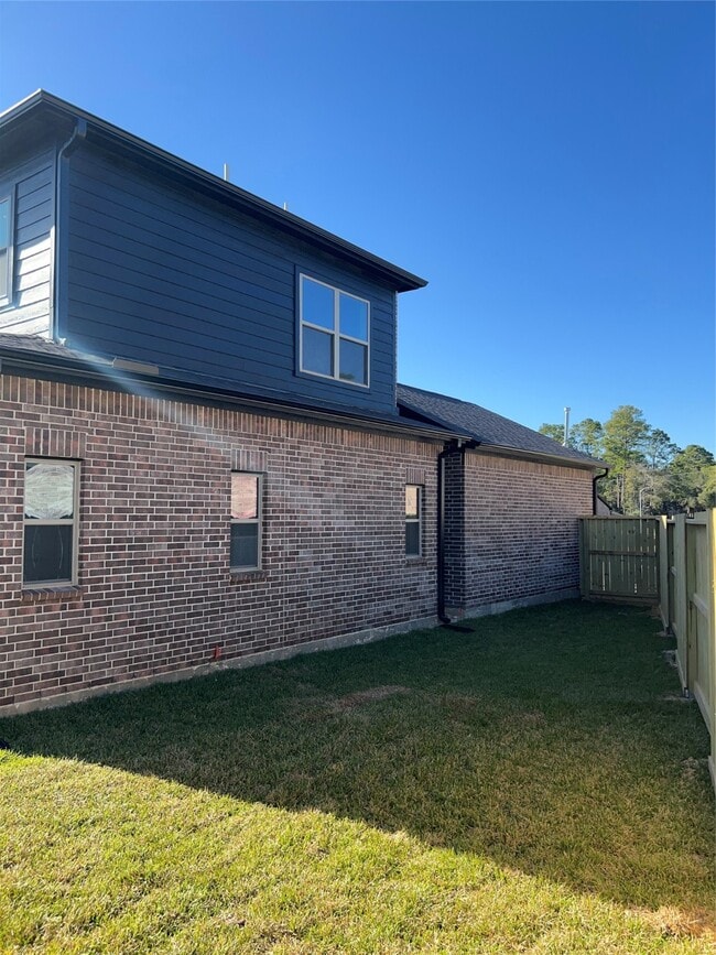 Building Photo - 2511 Martinas Ct