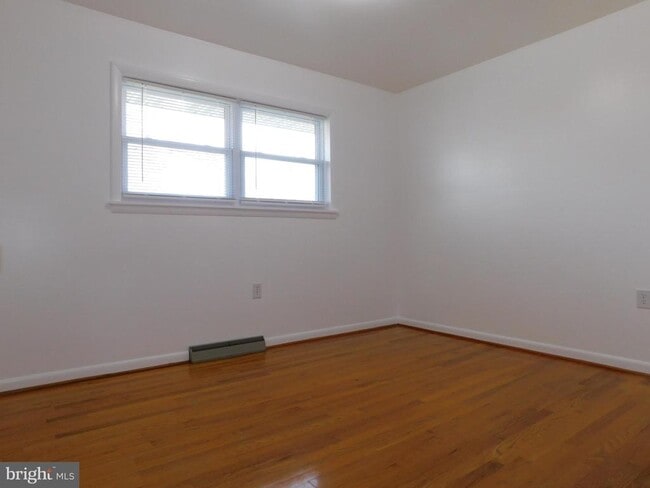 Building Photo - 1569 Frank Rd