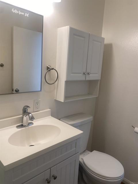 Building Photo - 721 S Cedros Ave