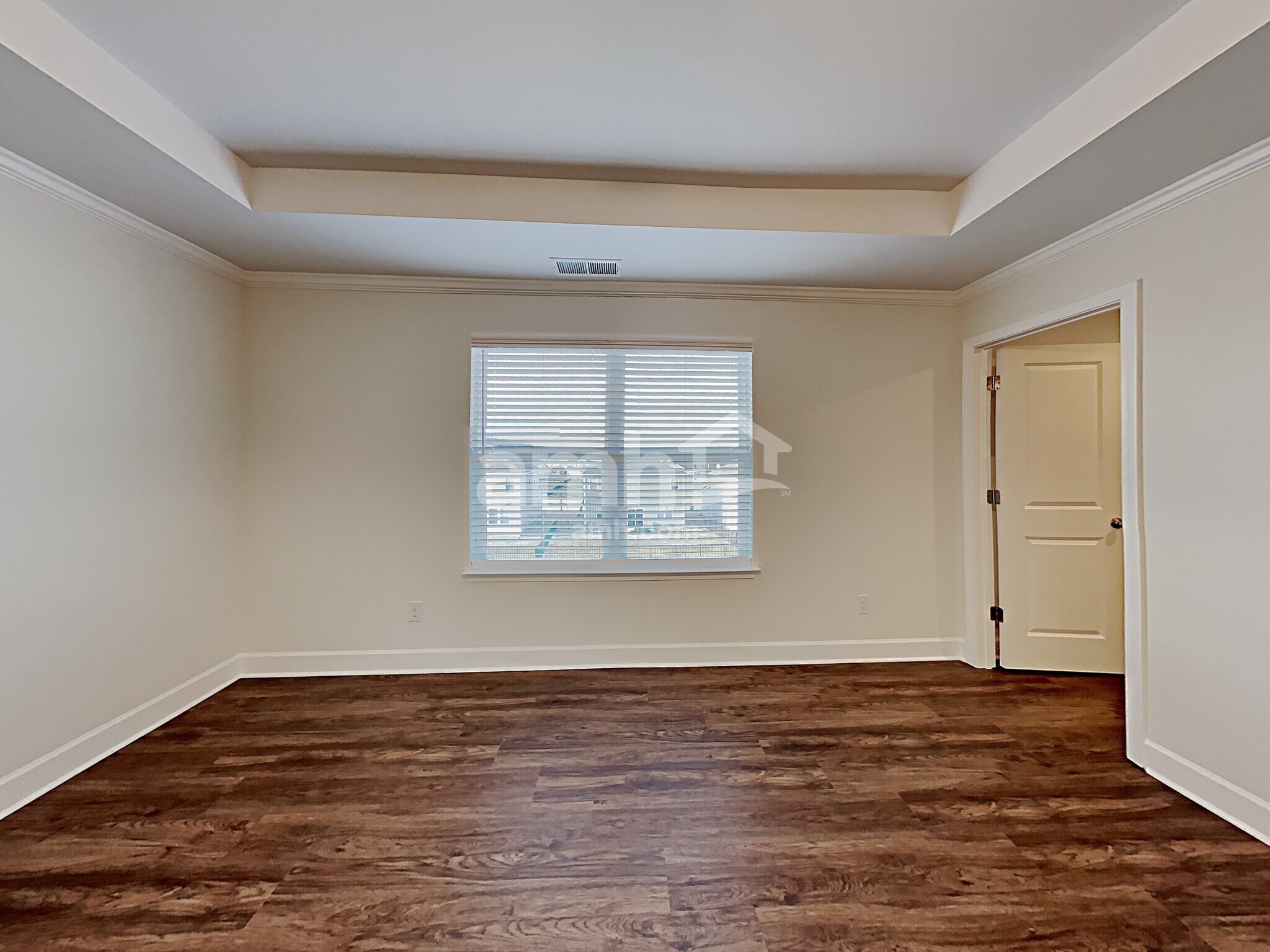 Building Photo - 2537 Highwood Blvd