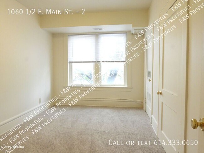 Building Photo - 1060 1/2 E. Main St.-2