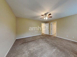 Building Photo - 215 Windsong Dr