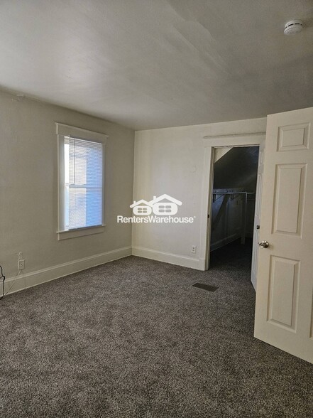 Building Photo - 1108 25th St